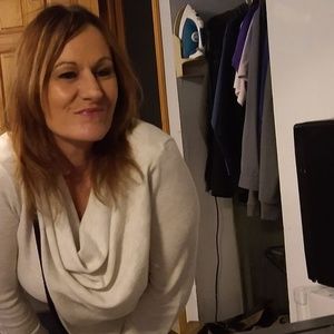 Meet your Posher, Lorie